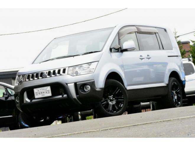デリカD:5　4WD　新車外し専用ホイール／タイヤ　新品フロントガード　両側パワースライドドア　社外エンジンスターター