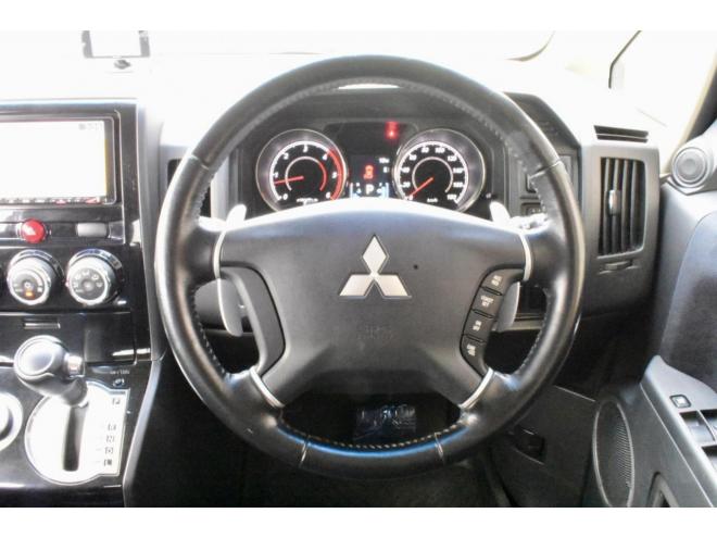 デリカD:5　4WD　新車外し専用ホイール／タイヤ　新品フロントガード　両側パワースライドドア　社外エンジンスターター