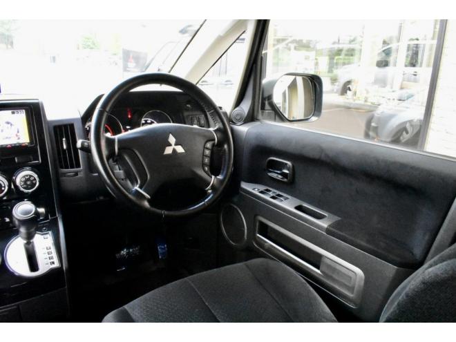 デリカD:5　4WD　新車外し専用ホイール／タイヤ　新品フロントガード　両側パワースライドドア　社外エンジンスターター