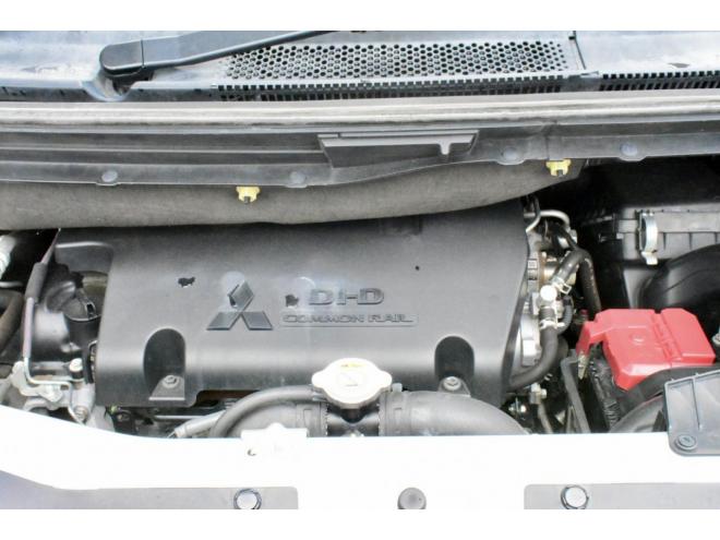 デリカD:5　4WD　新車外し専用ホイール／タイヤ　新品フロントガード　両側パワースライドドア　社外エンジンスターター