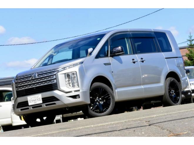 デリカD:5　4WD　本州仕入　Chamonix仕様　JAOSハンドルプロテクター　新車外しタイヤ／ホイール　両側電動スライドドア　社外ナビ／バックカメラ