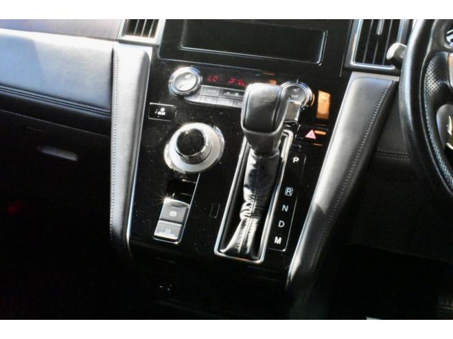 デリカD:5　4WD　本州仕入　Chamonix仕様　JAOSハンドルプロテクター　新車外しタイヤ／ホイール　両側電動スライドドア　社外ナビ／バックカメラ