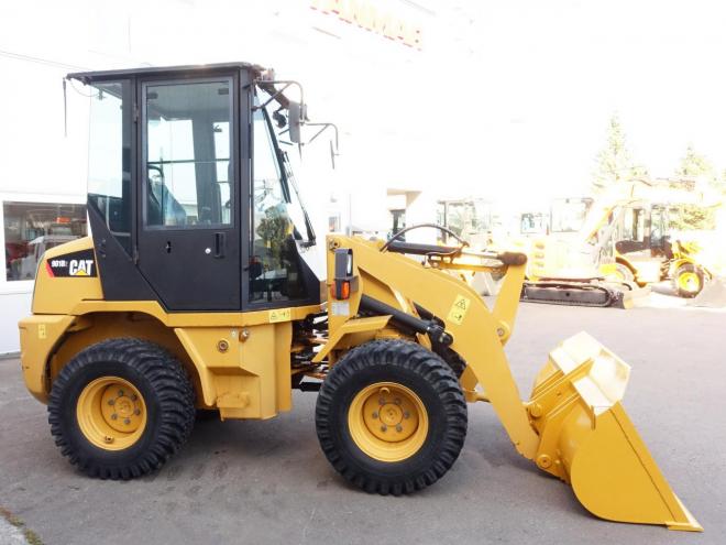 ホイールローダCAT 901B2  バケット容量0.4m3