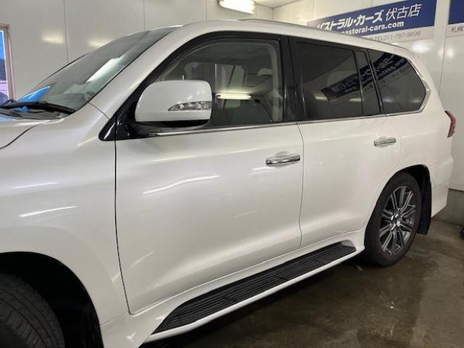 レクサスＬＸ５７０　本州仕入　寒冷地仕様　禁煙車　純正２１インチＡＷ　社外１８ＡＷ＋スタッドレスタイヤ付　モデリスタスポイラー　電動サンルーフ　純正ブラックレザーシート　純正ナビ（フルセグ地デジ　ＤＶＤ再生　Ｂｌｕｅｔｏｏｔｈ対応）＋バックカメラ＋全方位カメラ　パワーバックドア　レーダークルーズコントロール　シートヒーター＆クーラー　前後ドラレコ　クールボックス　ヘッドアップディスプレイ 4WD 5700 5Dr