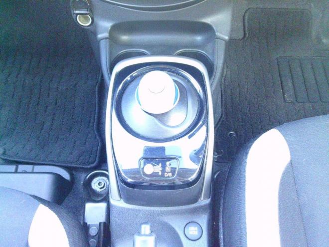 ノートe-パワーXFOUR 4WD 1200 5Dr