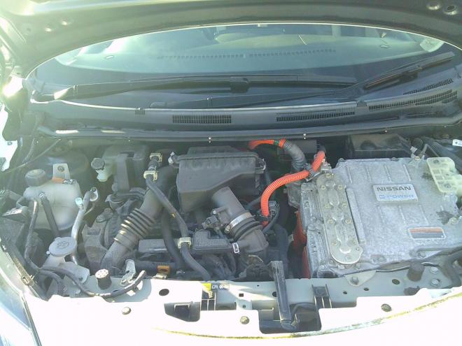 ノートe-パワーXFOUR 4WD 1200 5Dr