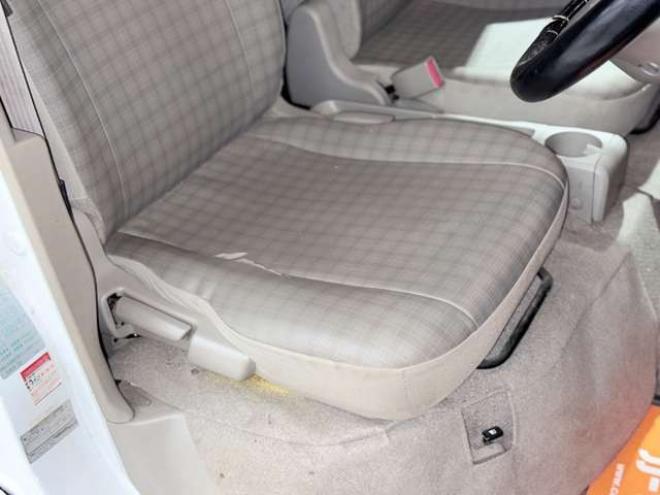 エブリィPA ハイルーフ 4WD　下廻防錆CDオーディオETC 660