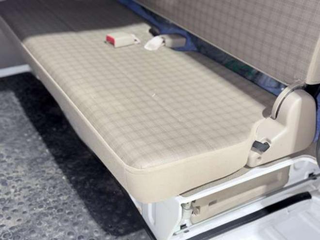エブリィPA ハイルーフ 4WD　下廻防錆CDオーディオETC 660