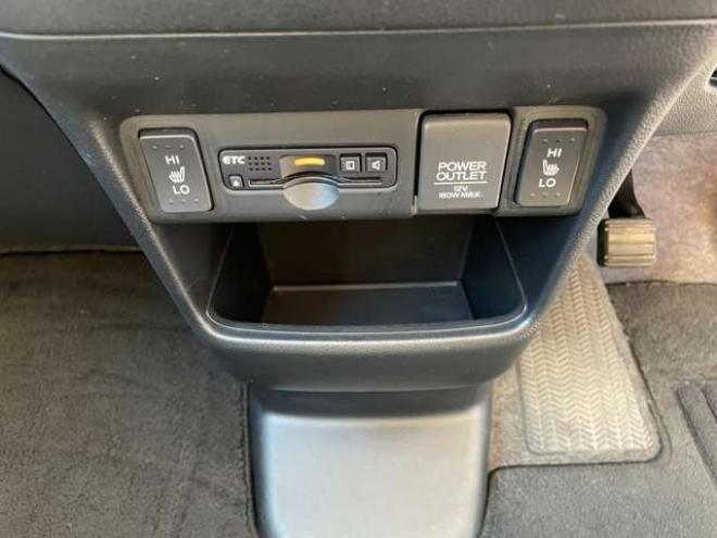 N-BOXカスタムG ターボSSパッケージ 4WD　1年走行距離無制限保証/両側パワースライドドア/Bluetooth/ナビ・フルセグTV/バックカメラ/純正ビルトインETC/前席シートヒーター/ハーフレザーシート/クルコン/車検整備2年付/修復歴無し/特別仕様車SSパッケージ 660