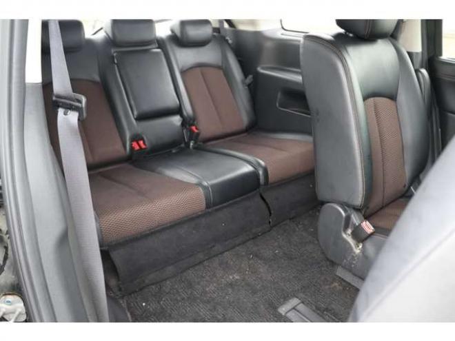 エルグランド2.5 250ハイウェイスター 4WD　検2年　両側電スラ　バックカメラ　ブルートゥース　自社　ローンカノウ 2500