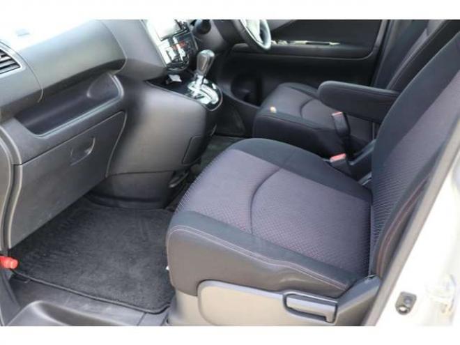 セレナ2.0 ハイウェイスター Vエアロセレクション 4WD　検2年　自社　ローンカノウ　バックカメラ 2000