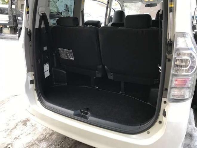 ヴォクシー2.0 ZS 4WD 寒冷地仕様 新規車検整備付 本州仕入車両 2000