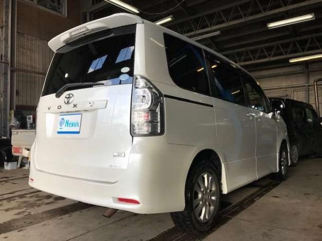 ヴォクシー2.0 ZS 4WD 寒冷地仕様 新規車検整備付 本州仕入車両 2000