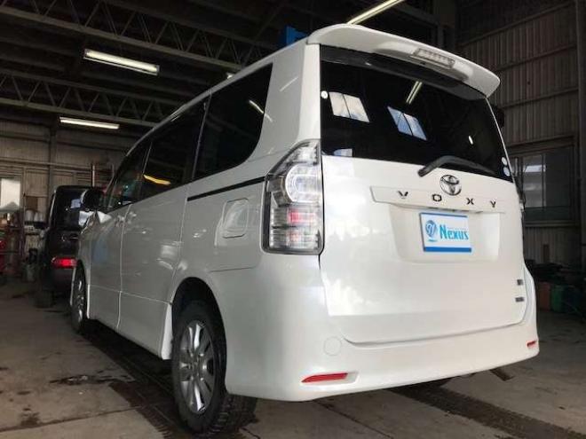 ヴォクシー2.0 ZS 4WD 寒冷地仕様 新規車検整備付 本州仕入車両 2000