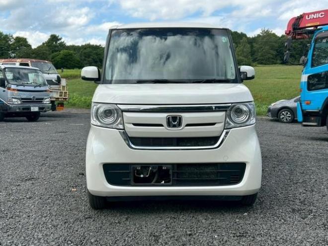 N-BOXＧ・Ｌホンダセンシング　ＥＴＣ　バックカメラ　両側スライド・片側電動　オートクルーズコントロール　レーンアシスト　衝突被害軽減システム　オートライト　スマートキー　電動格納ミラー　シートヒーター　ベンチシート　ＣＶＴ　ＥＳＣ 4WD 660 5Dr