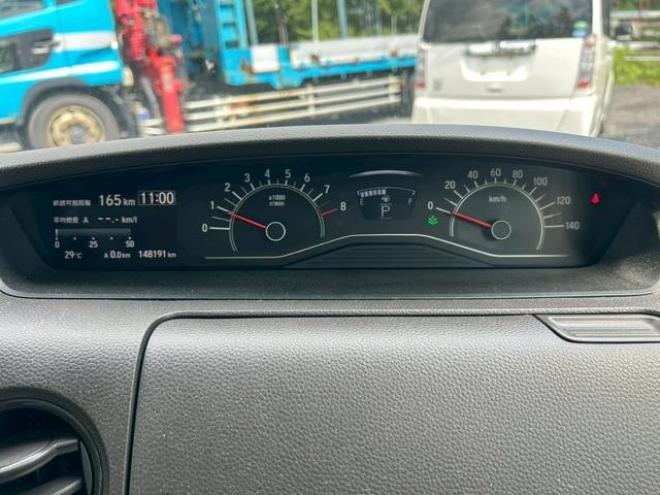N-BOXＧ・Ｌホンダセンシング　ＥＴＣ　バックカメラ　両側スライド・片側電動　オートクルーズコントロール　レーンアシスト　衝突被害軽減システム　オートライト　スマートキー　電動格納ミラー　シートヒーター　ベンチシート　ＣＶＴ　ＥＳＣ 4WD 660 5Dr
