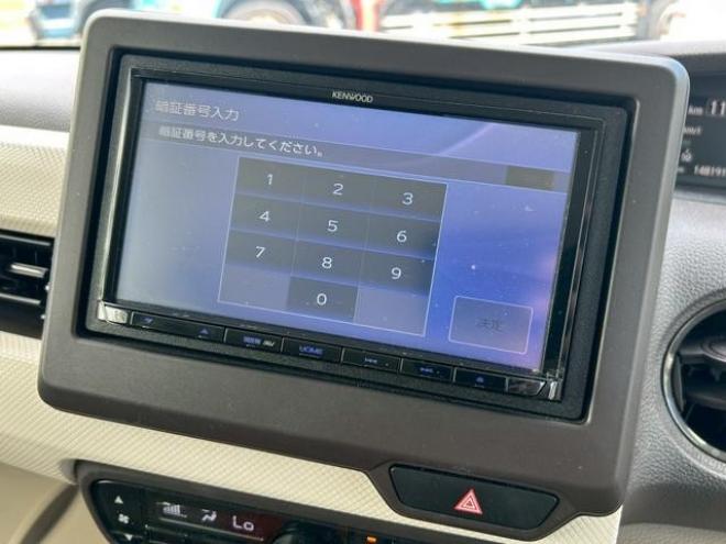 N-BOXＧ・Ｌホンダセンシング　ＥＴＣ　バックカメラ　両側スライド・片側電動　オートクルーズコントロール　レーンアシスト　衝突被害軽減システム　オートライト　スマートキー　電動格納ミラー　シートヒーター　ベンチシート　ＣＶＴ　ＥＳＣ 4WD 660 5Dr