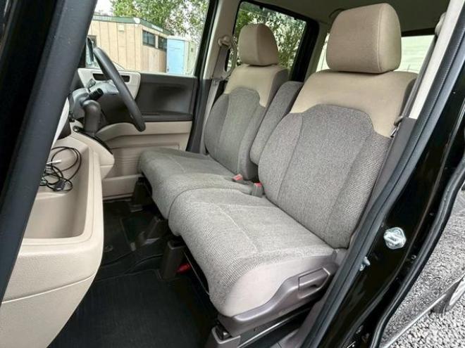 N-BOXＧ・Ｌホンダセンシング　４ＷＤ　ＥＴＣ　バックカメラ　両側スライド・片側電動　ナビ　クリアランスソナー　オートクルーズコントロール　レーンアシスト　オートライト　スマートキー　シートヒーター　ベンチシート　ＣＶＴ　ＥＳＣ 4WD 660 5Dr