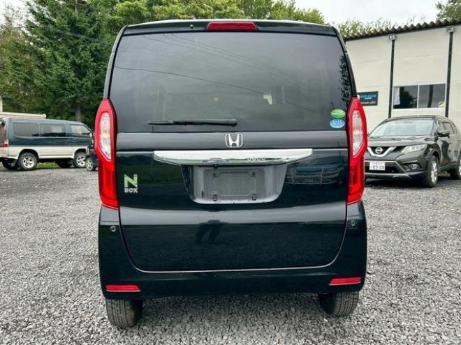 N-BOXＧ・Ｌホンダセンシング　４ＷＤ　ＥＴＣ　バックカメラ　両側スライド・片側電動　ナビ　クリアランスソナー　オートクルーズコントロール　レーンアシスト　オートライト　スマートキー　シートヒーター　ベンチシート　ＣＶＴ　ＥＳＣ 4WD 660 5Dr