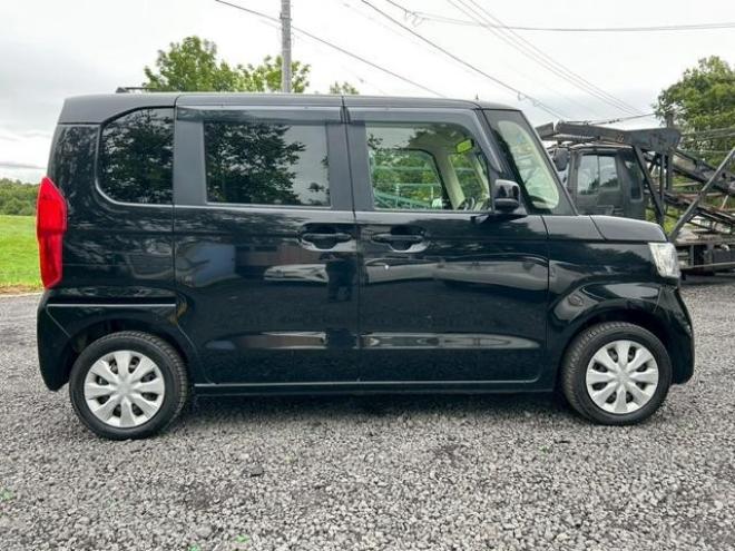 N-BOXＧ・Ｌホンダセンシング　４ＷＤ　ＥＴＣ　バックカメラ　両側スライド・片側電動　ナビ　クリアランスソナー　オートクルーズコントロール　レーンアシスト　オートライト　スマートキー　シートヒーター　ベンチシート　ＣＶＴ　ＥＳＣ 4WD 660 5Dr