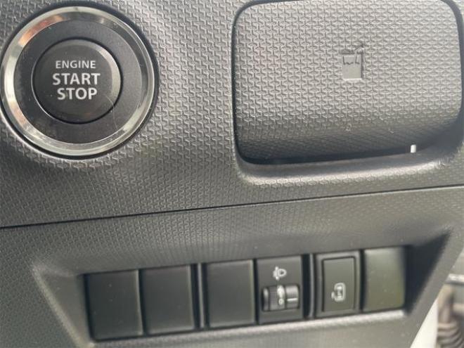 ソリオＸ　４ＷＤ　ナビ　ＴＶ　両側スライド・片側電動　スマートキー　シートヒーター　ＣＶＴ　アルミホイール　盗難防止システム　衝突安全ボディ　ＡＢＳ　エアコン　パワーステアリング　パワーウィンドウ 4WD 1200 5Dr