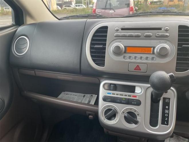 MRワゴンウィット　ＧＳ　スマートキー　シートヒーター　ベンチシート　ＡＴ　盗難防止システム　ＡＢＳ　ＣＤ　アルミホイール　衝突安全ボディ　エアコン 2WD 660 5Dr