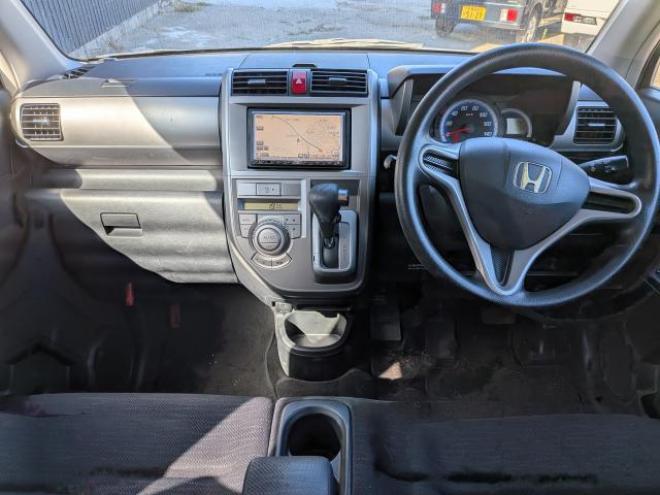 ゼストスパーク W  4WD 660 5Dr