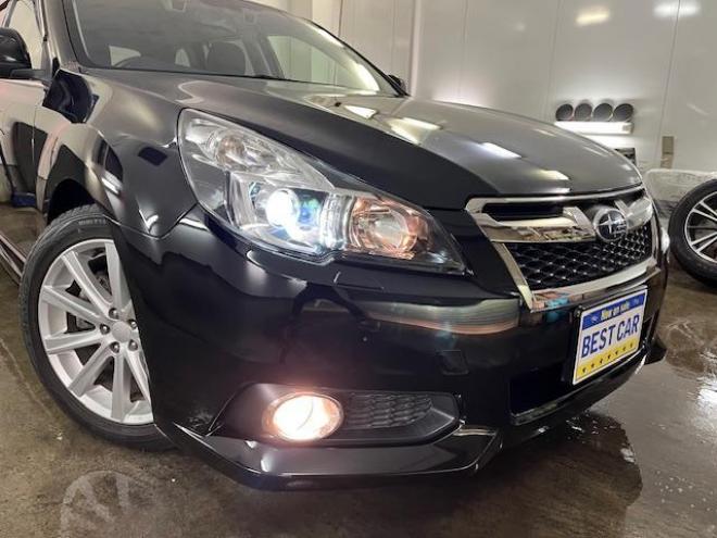 レガシィワゴン２．５ｉ　アイサイト　Ｓパッケージ　本州仕入　禁煙車　衝突軽減システム　純正１８インチＡＷ＋新品夏タイヤ　純正１７ＡＷ＋スタッドレスタイヤ付　ストラーダＨＤＤナビ（ＣＤ＆ＤＶＤ再生　フルセグ地デジ　Ｂｌｕｅｔｏｏｔｈ）＋バックカメラ　純正ブラックハーフレザーシート　クルーズコントロール　車線逸脱警報　アイドリングストップ　両席パワーシート　横滑り防止装置　ＰＵＳＨスタート　スマートキー　ＨＩＤヘッドライト　ＥＴＣ 4WD 2500 5Dr