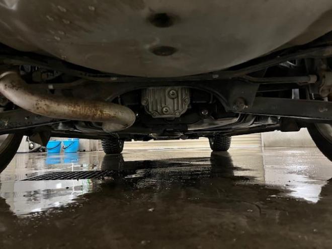 レガシィワゴン２．５ｉ　アイサイト　Ｓパッケージ　本州仕入　禁煙車　衝突軽減システム　純正１８インチＡＷ＋新品夏タイヤ　純正１７ＡＷ＋スタッドレスタイヤ付　ストラーダＨＤＤナビ（ＣＤ＆ＤＶＤ再生　フルセグ地デジ　Ｂｌｕｅｔｏｏｔｈ）＋バックカメラ　純正ブラックハーフレザーシート　クルーズコントロール　車線逸脱警報　アイドリングストップ　両席パワーシート　横滑り防止装置　ＰＵＳＨスタート　スマートキー　ＨＩＤヘッドライト　ＥＴＣ 4WD 2500 5Dr