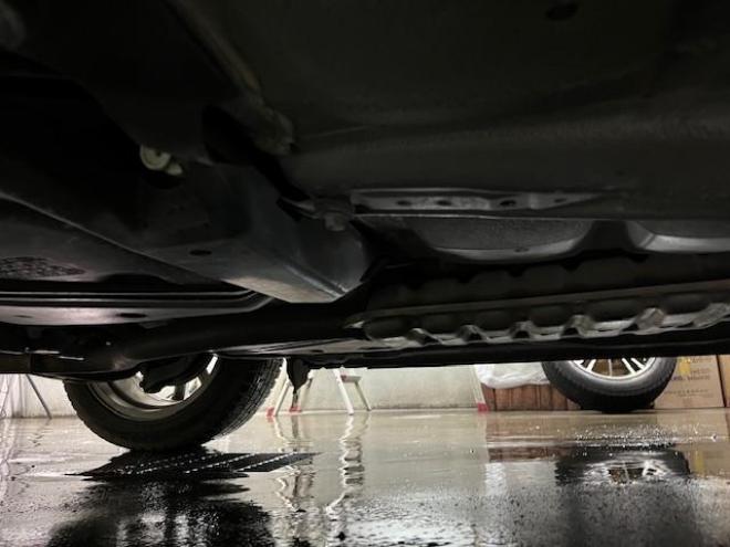 レガシィワゴン２．５ｉ　アイサイト　Ｓパッケージ　本州仕入　禁煙車　衝突軽減システム　純正１８インチＡＷ＋新品夏タイヤ　純正１７ＡＷ＋スタッドレスタイヤ付　ストラーダＨＤＤナビ（ＣＤ＆ＤＶＤ再生　フルセグ地デジ　Ｂｌｕｅｔｏｏｔｈ）＋バックカメラ　純正ブラックハーフレザーシート　クルーズコントロール　車線逸脱警報　アイドリングストップ　両席パワーシート　横滑り防止装置　ＰＵＳＨスタート　スマートキー　ＨＩＤヘッドライト　ＥＴＣ 4WD 2500 5Dr