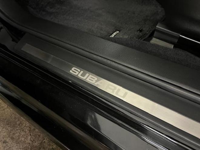 レガシィワゴン２．５ｉ　アイサイト　Ｓパッケージ　本州仕入　禁煙車　衝突軽減システム　純正１８インチＡＷ＋新品夏タイヤ　純正１７ＡＷ＋スタッドレスタイヤ付　ストラーダＨＤＤナビ（ＣＤ＆ＤＶＤ再生　フルセグ地デジ　Ｂｌｕｅｔｏｏｔｈ）＋バックカメラ　純正ブラックハーフレザーシート　クルーズコントロール　車線逸脱警報　アイドリングストップ　両席パワーシート　横滑り防止装置　ＰＵＳＨスタート　スマートキー　ＨＩＤヘッドライト　ＥＴＣ 4WD 2500 5Dr