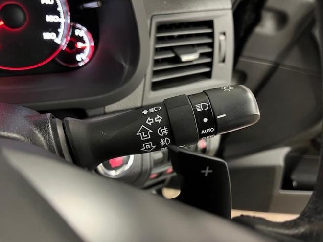 レガシィワゴン２．５ｉ　アイサイト　Ｓパッケージ　本州仕入　禁煙車　衝突軽減システム　純正１８インチＡＷ＋新品夏タイヤ　純正１７ＡＷ＋スタッドレスタイヤ付　ストラーダＨＤＤナビ（ＣＤ＆ＤＶＤ再生　フルセグ地デジ　Ｂｌｕｅｔｏｏｔｈ）＋バックカメラ　純正ブラックハーフレザーシート　クルーズコントロール　車線逸脱警報　アイドリングストップ　両席パワーシート　横滑り防止装置　ＰＵＳＨスタート　スマートキー　ＨＩＤヘッドライト　ＥＴＣ 4WD 2500 5Dr