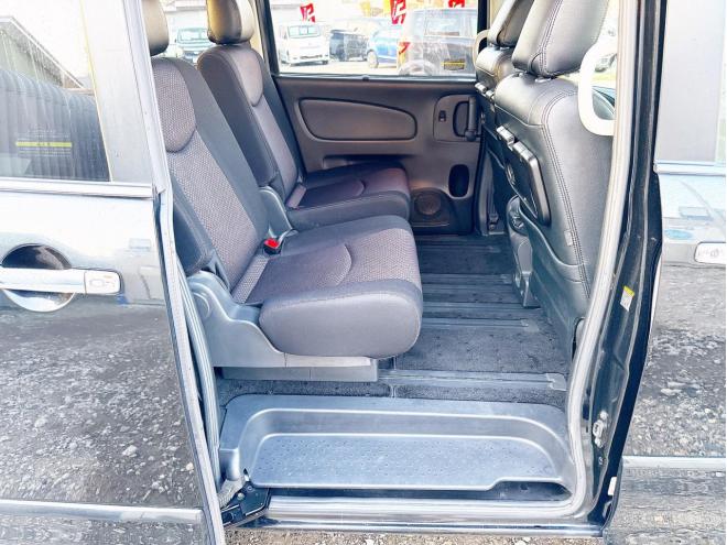 セレナ2.0ハイウェイスターJパッケージ 4WD　ローンが不安な方＜優遇ローン＞1年保証　寒冷地仕様　両側パワースライド