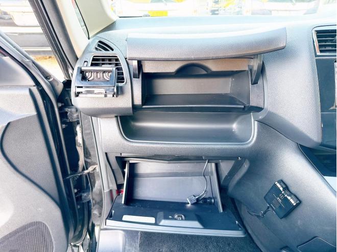 セレナ2.0ハイウェイスターJパッケージ 4WD　ローンが不安な方＜優遇ローン＞1年保証　寒冷地仕様　両側パワースライド