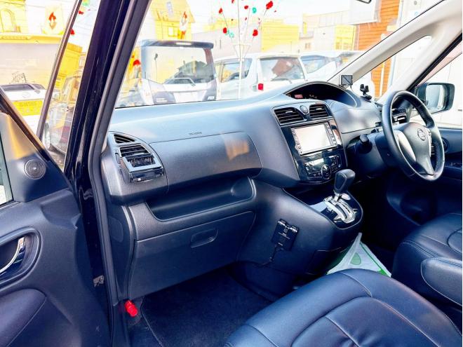 セレナ2.0ハイウェイスターJパッケージ 4WD　ローンが不安な方＜優遇ローン＞1年保証　寒冷地仕様　両側パワースライド
