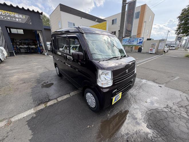 エブリィEVERY VAN 4WD JION TURBO一家に一台軽ぱこ入庫　TURBOです。寒冷地仕様　レーザーブレーキ　エンジンスタータ　VSC　AUTOライト　Bluetoothフルセグナビ　エンジンオイル交換　ATF交換 4WD 660 ５Dr