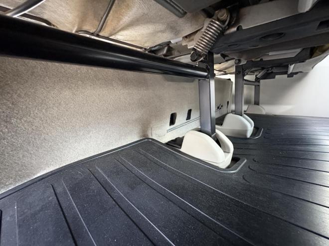 エブリィEVERY VAN 4WD JION TURBO一家に一台軽ぱこ入庫　TURBOです。寒冷地仕様　レーザーブレーキ　エンジンスタータ　VSC　AUTOライト　Bluetoothフルセグナビ　エンジンオイル交換　ATF交換 4WD 660 ５Dr