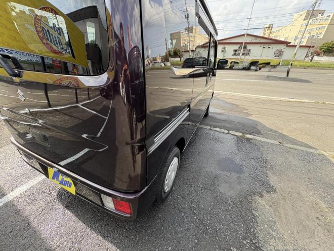 エブリィEVERY VAN 4WD JION TURBO一家に一台軽ぱこ入庫　TURBOです。寒冷地仕様　レーザーブレーキ　エンジンスタータ　VSC　AUTOライト　Bluetoothフルセグナビ　エンジンオイル交換　ATF交換 4WD 660 ５Dr