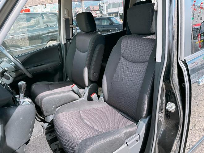 セレナ2.0ハイウェイスターVセレクション 4WD　ローンが不安な方＜優遇ローン＞1年保証　寒冷地仕様　両側パワースライド
