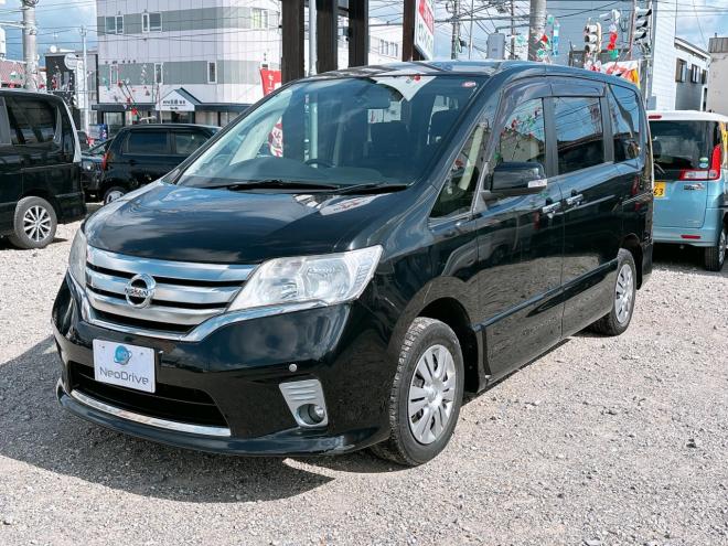 セレナ2.0ハイウェイスターVセレクション 4WD　ローンが不安な方＜優遇ローン＞1年保証　寒冷地仕様　両側パワースライド