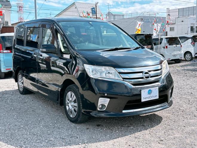 セレナ2.0ハイウェイスターVセレクション 4WD　ローンが不安な方＜優遇ローン＞1年保証　寒冷地仕様　両側パワースライド