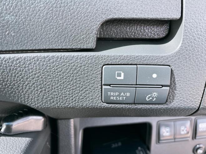 セレナ2.0ハイウェイスターVセレクション 4WD　ローンが不安な方＜優遇ローン＞1年保証　寒冷地仕様　両側パワースライド