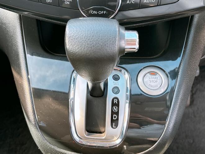 セレナ2.0ハイウェイスターVセレクション 4WD　ローンが不安な方＜優遇ローン＞1年保証　寒冷地仕様　両側パワースライド