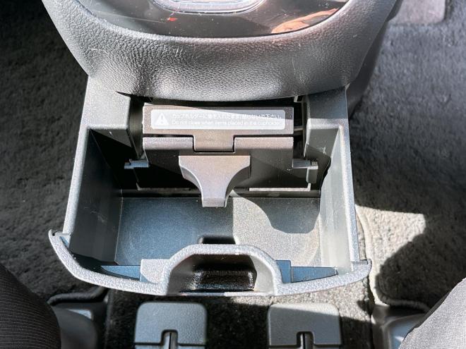 セレナ2.0ハイウェイスターVセレクション 4WD　ローンが不安な方＜優遇ローン＞1年保証　寒冷地仕様　両側パワースライド