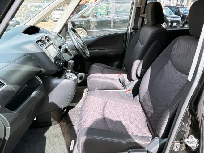 セレナ2.0ハイウェイスターVセレクション 4WD　ローンが不安な方＜優遇ローン＞1年保証　寒冷地仕様　両側パワースライド