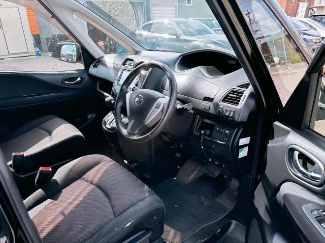 セレナ2.0ハイウェイスターVセレクション 4WD　ローンが不安な方＜優遇ローン＞1年保証　寒冷地仕様　両側パワースライド