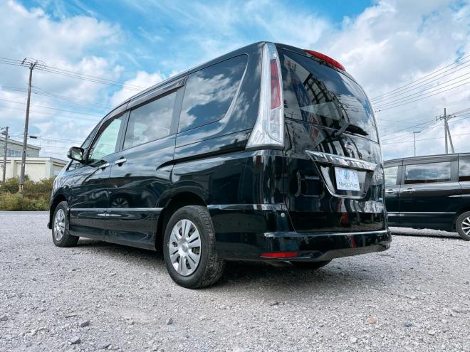 セレナ2.0ハイウェイスターVセレクション 4WD　ローンが不安な方＜優遇ローン＞1年保証　寒冷地仕様　両側パワースライド