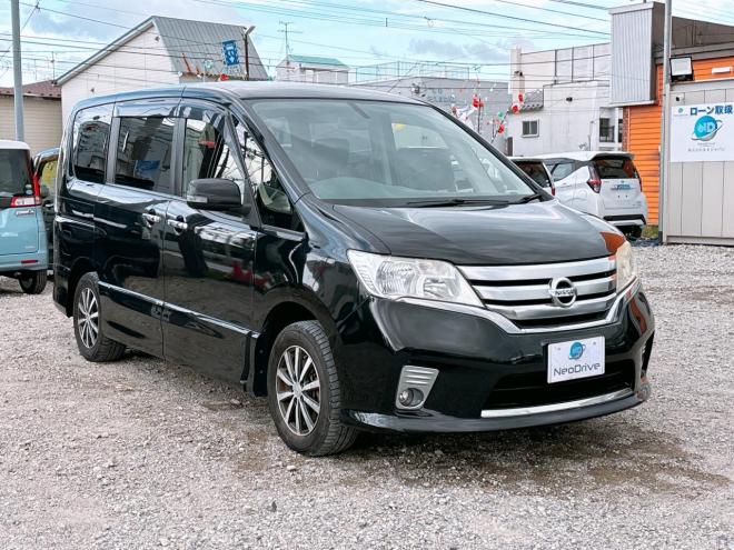 セレナ2.0ハイウェイスター 4WD　ローンが不安な方＜優遇ローン＞1年保証　寒冷地仕様　両側パワースライド 