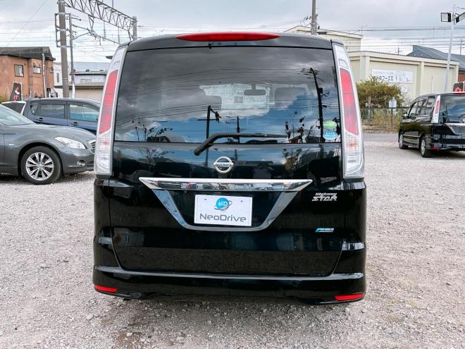 セレナ2.0ハイウェイスター 4WD　ローンが不安な方＜優遇ローン＞1年保証　寒冷地仕様　両側パワースライド 