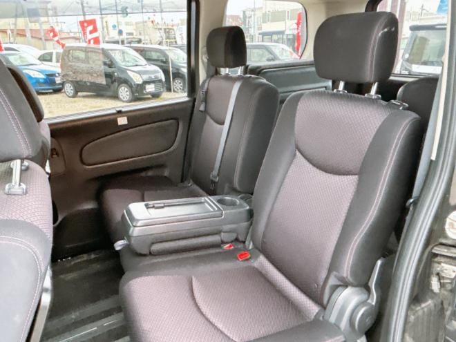 セレナ2.0ハイウェイスター 4WD　ローンが不安な方＜優遇ローン＞1年保証　寒冷地仕様　両側パワースライド 